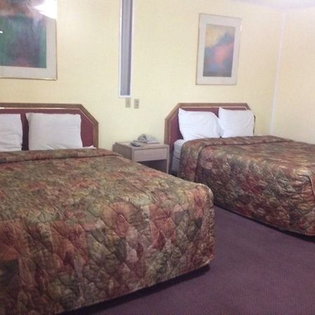 Travel Motel 拉顿 外观 照片