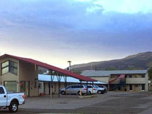 Travel Motel 拉顿 外观 照片
